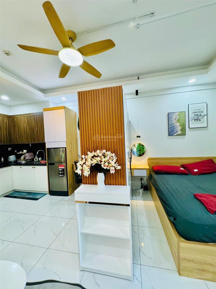 Cho thuê căn hộ view hồ bơi full nội thất