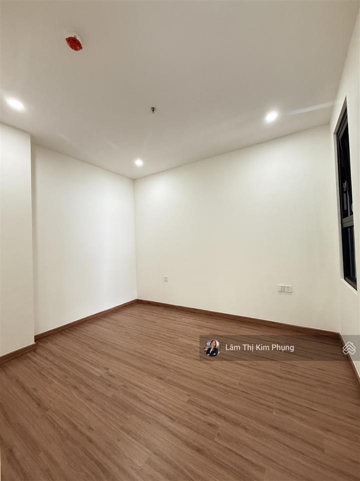 Cho thuê căn hộ 2pn 2wc có rèm giàn phơi, miễn pql 3 tháng giá 6,5 triệu/tháng