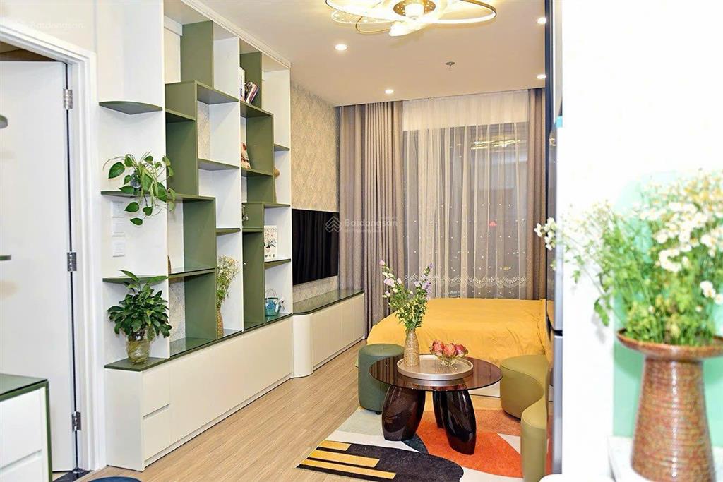 Tìm người ở ghép giá 1,8tr bao trọn điện nước vinhomes smart city