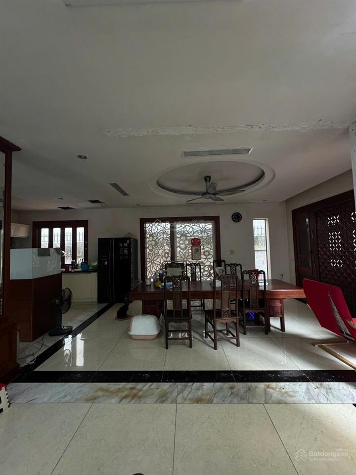 Bán biệt thự vip kđt dịch vọng phố hoàng quán chi 189m2 không lỗi gì thông tin thật