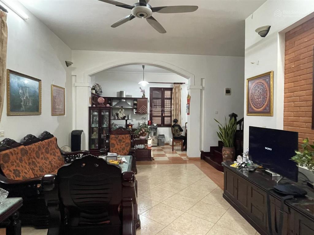 Bán biệt thự vip kđt định công 150m2 nhỉnh 300tr/m2, cạnh 4 trường học liên cấp cực đẹp
