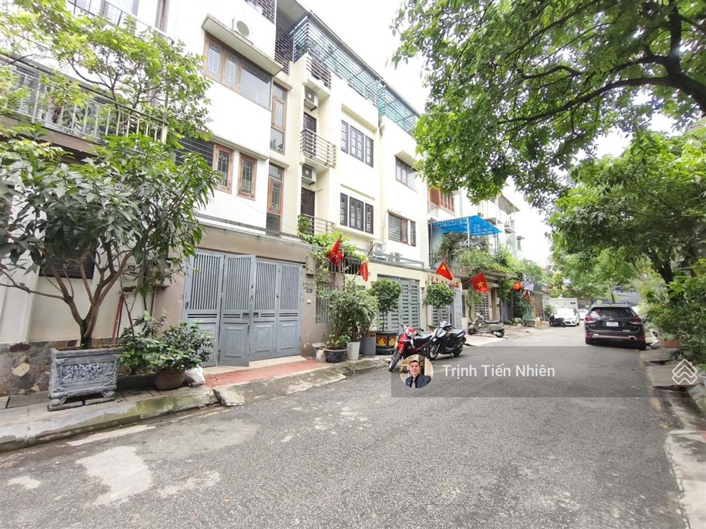 Bán liền kề 183 hoàng văn thái cực đẹp view hồ đầm hồng 84m2
