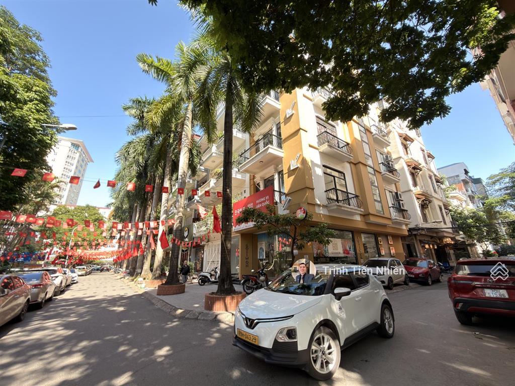 Bán nhà phân lô đỗ quang ngay ngã tư trần duy hưng 55m2 vị trí cực đẹp