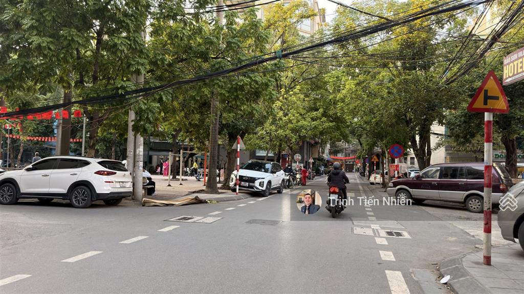 Bán nhà phân lô nguỵ như kon tum 147m2 vỉa hè hai bên rộng quy hoạch ổn định