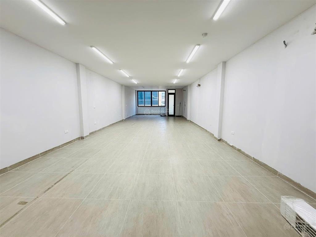 Bán nhà 8 tầng mặt phố khu ngã tư vọng phù hợp làm phòng khám văn phòng 110m2