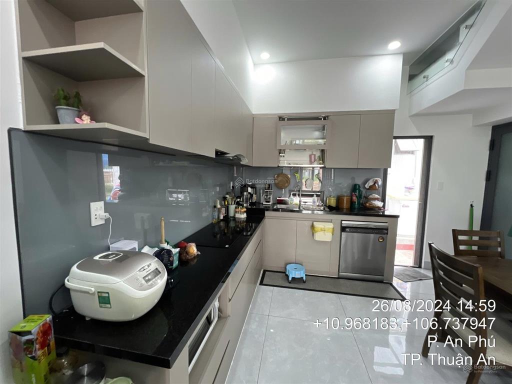 Bán nhà full nội thất 4 phòng ngủ có sẵn dòng tiền 150 triệu/năm
