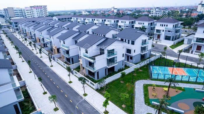 Bán gấp căn sapphire gem đường 21m trước nhà gần công viên