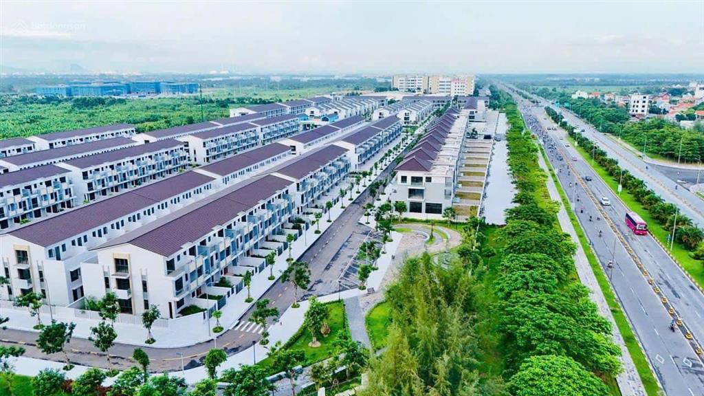 Bán gấp căn sapphire gem đường 21m trước nhà gần công viên