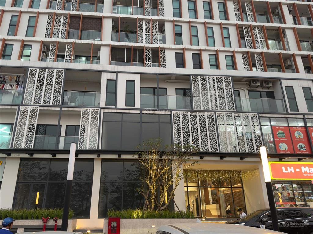 Bán shophouse khối đế 3 tầng 218,6m2