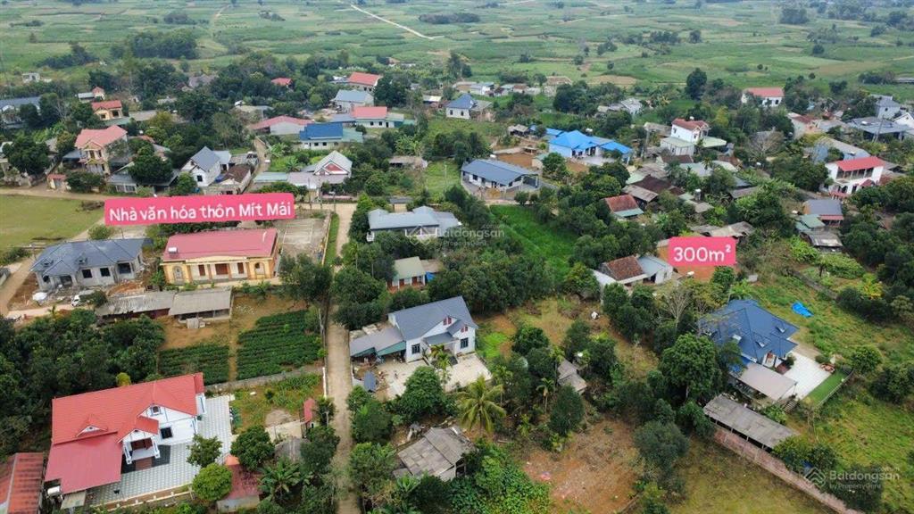 Lô đất 300m2 gần nhà văn hóa thôn mít mái