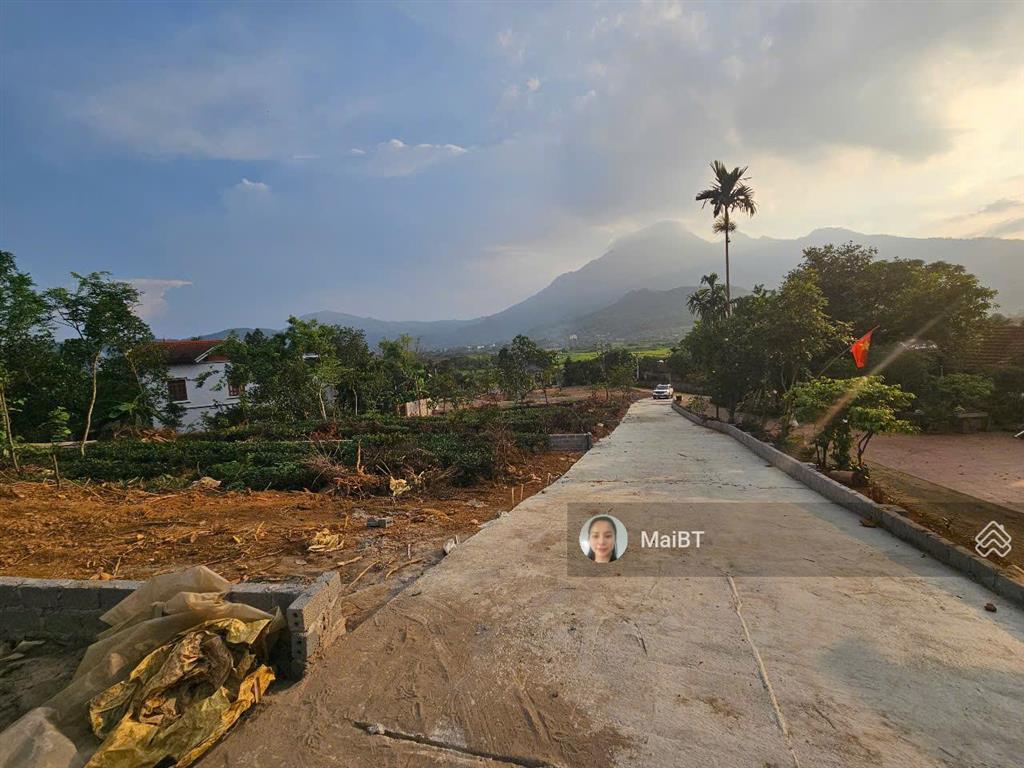302m2 có 150m2 thổ cư, có view, ô tô vào đất, sẵn sổ đỏ giao dịch ngay