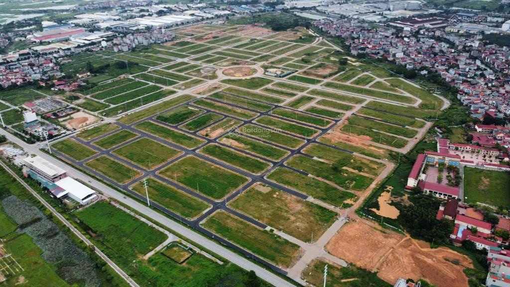 Bán đất sổ đỏ tại khu đô thị đình trám sen hồ, dt 88 m2, giá 2 tỷ 700 triệu.