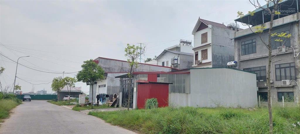 Chính chủ cần bán lô đất sổ đỏ, dt 75m2, giá 2 tỷ 850 triệu, tại khu đô thị đình trám sen hồ.