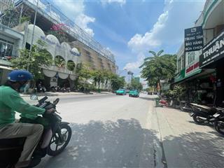 Bán nhà mặt tiền 25 nguyễn văn hưởng, phường thảo điền, quận 2, 8.1 x 11.5m