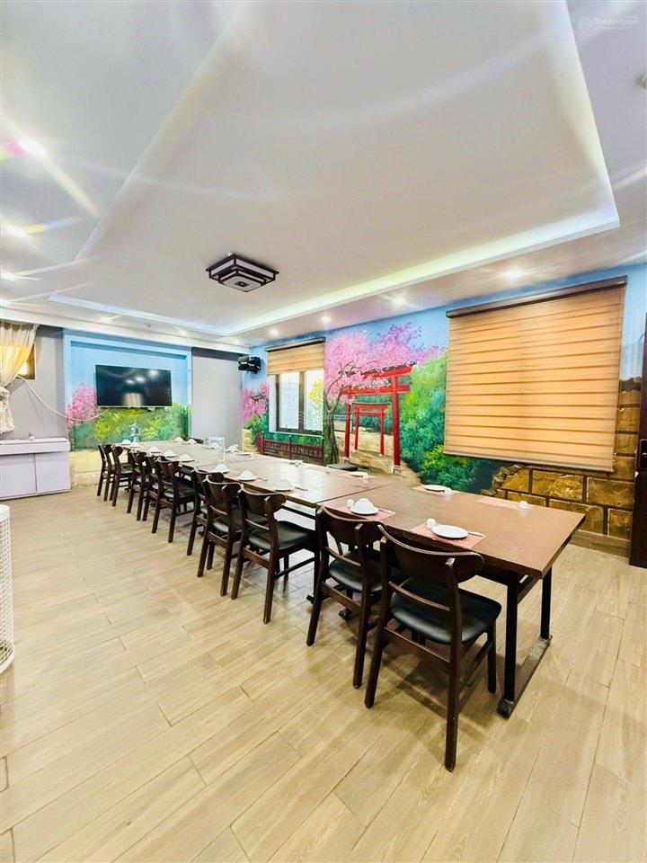 Chính chủ bán nhà mặt phố tây trà, 6 tầng thang máy, đang kd nhà hàng đông nhất khu, 143m mt 5m.