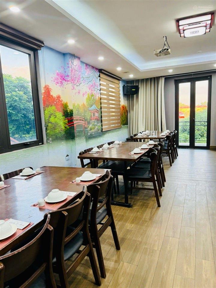 Chính chủ bán nhà mặt phố tây trà, 6 tầng thang máy, đang kd nhà hàng đông nhất khu, 143m mt 5m.