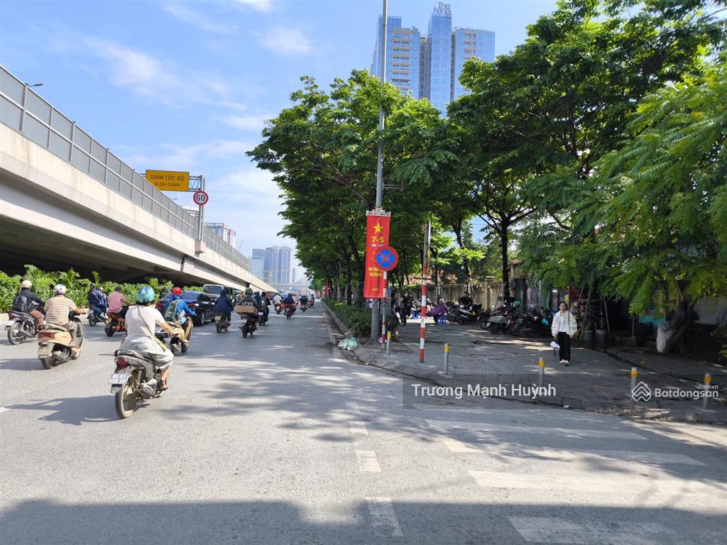 Bán nhà riêng hồ tùng mậu 39m2  3t  mt rộng  chào 5,4 tỷ ngõ 3 gác xuyên ra doãn kế thiện