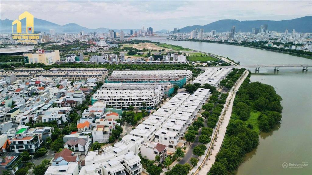 * còn 1 căn biệt thự duy nhất đối diện công viên  vị trí vàng để đầu tư dự án elysia complex city