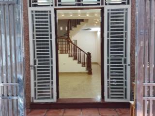 Chính chủ cho thuê nhà riêng 43m2x4 tầng gồm 5 phòng ngủ