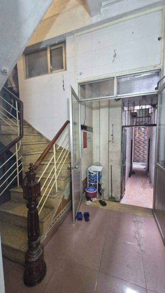 Bán nhà Lê Thanh Nghị chỉ 10m ra phố, Dt 38m2, 3t, mt 4m, giá 7.95 tỷ.