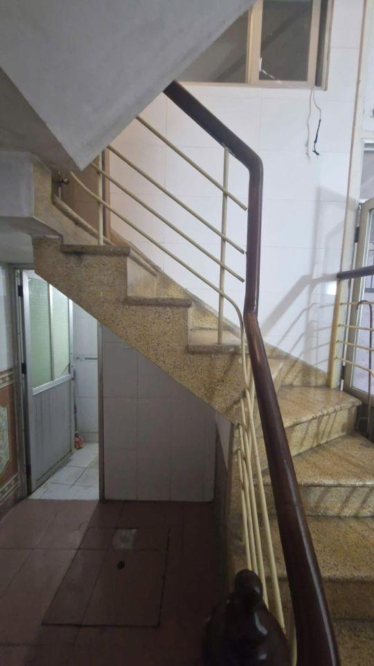 Bán nhà Lê Thanh Nghị chỉ 10m ra phố, Dt 38m2, 3t, mt 4m, giá 7.95 tỷ.