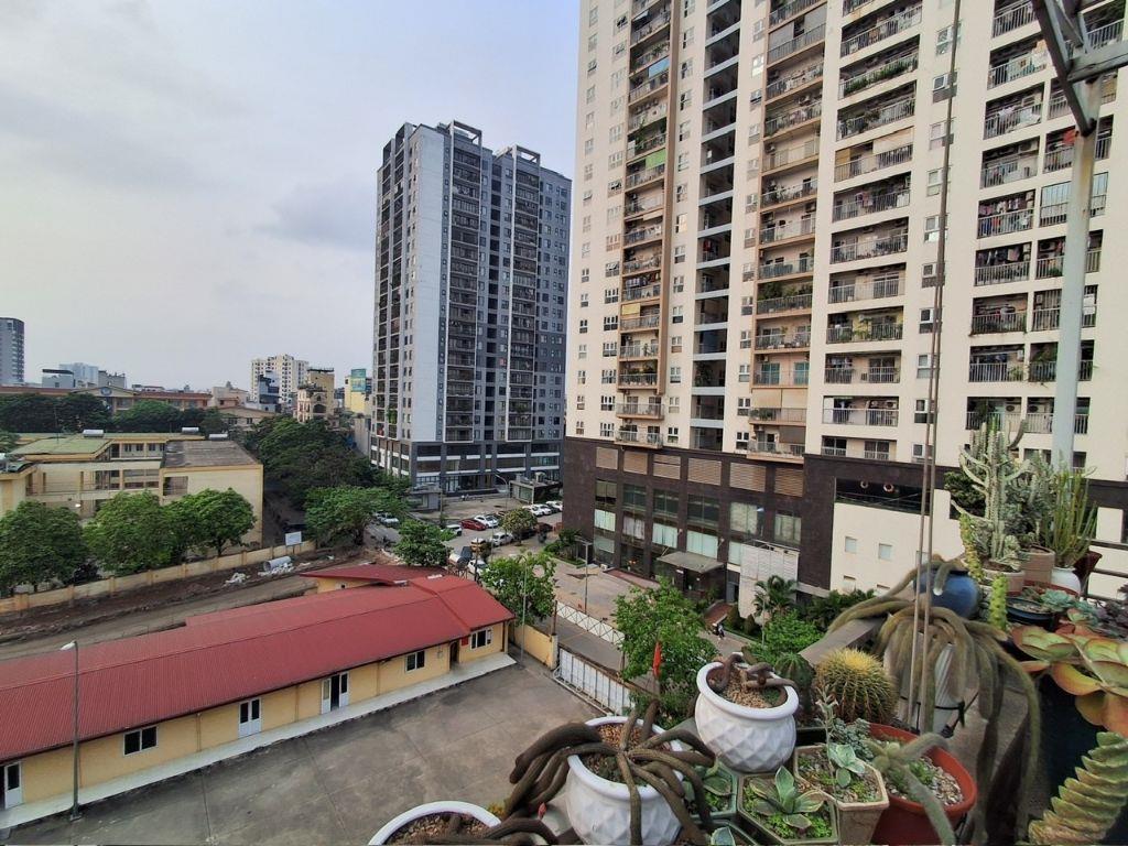 Siêu Phẩm ô tô tránh Nguyễn Văn Cừ Dt 101m2, 7t, mt 5.2m, giá 31.5 tỷ.
