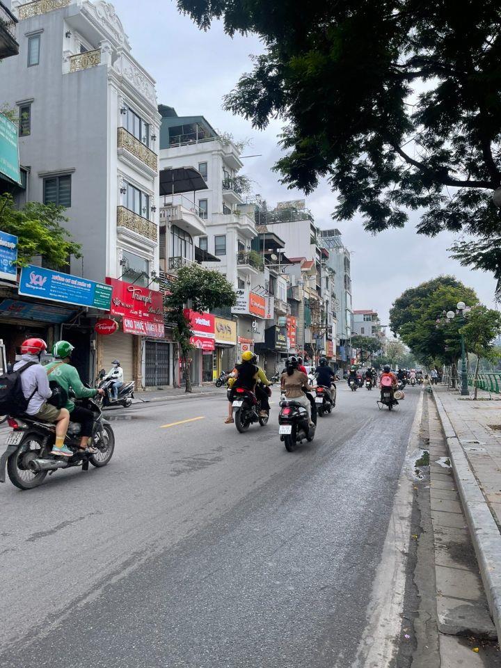 Bán nhà mặt phố Kim Ngưu 2 thoáng mặt sau ngõ ô tô, DT 60m2, 5t, mt 4.2m, 31 tỷ.