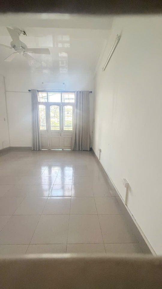 Bán nhà mặt phố Kim Ngưu 2 thoáng mặt sau ngõ ô tô, DT 60m2, 5t, mt 4.2m, 31 tỷ.