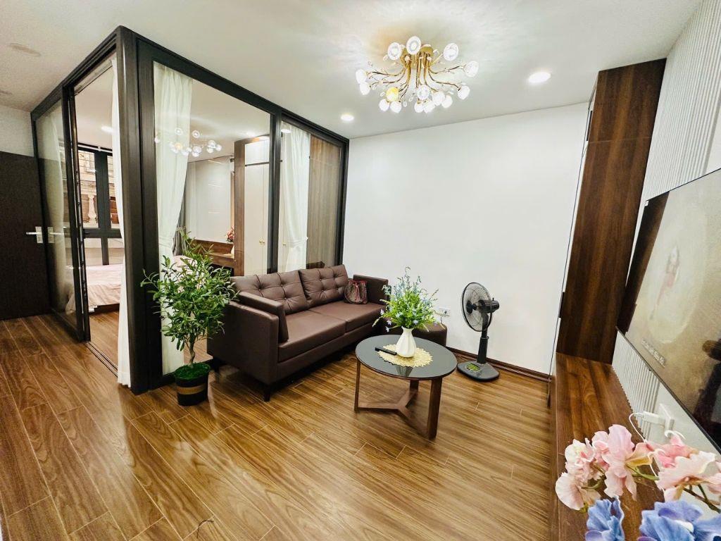 Bán gấp căn hộ tập thể Láng Hạ, Dtsd 60m2, 2ngủ, nhỉnh 3 tỷ, ở ngay.