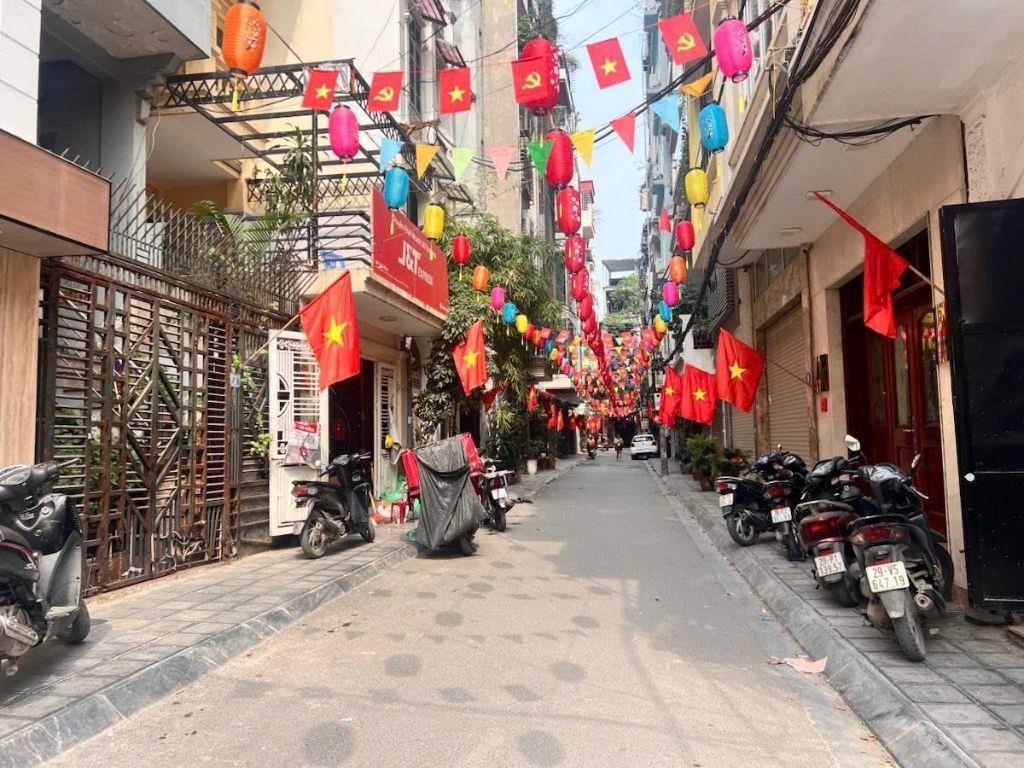 Siêu Hiếm!!! Phân lô vỉa hè kinh doanh phố Quần Ngựa, Ba Đình, Dt 60m2, 6t, 32 tỷ.