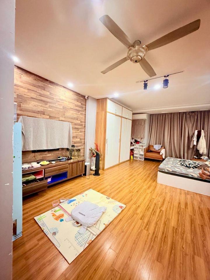 Nhà phân lô quan chức chính phủ Phương Mai, Dt 65m2, 6t, mt 5m, kinh doanh.
