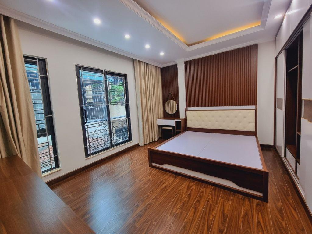 Siêu phẩm, phân lô ngõ 59 Hoàng Cầu gần Cv 1/6, Dt 60m2, 7 tầng thang máy.