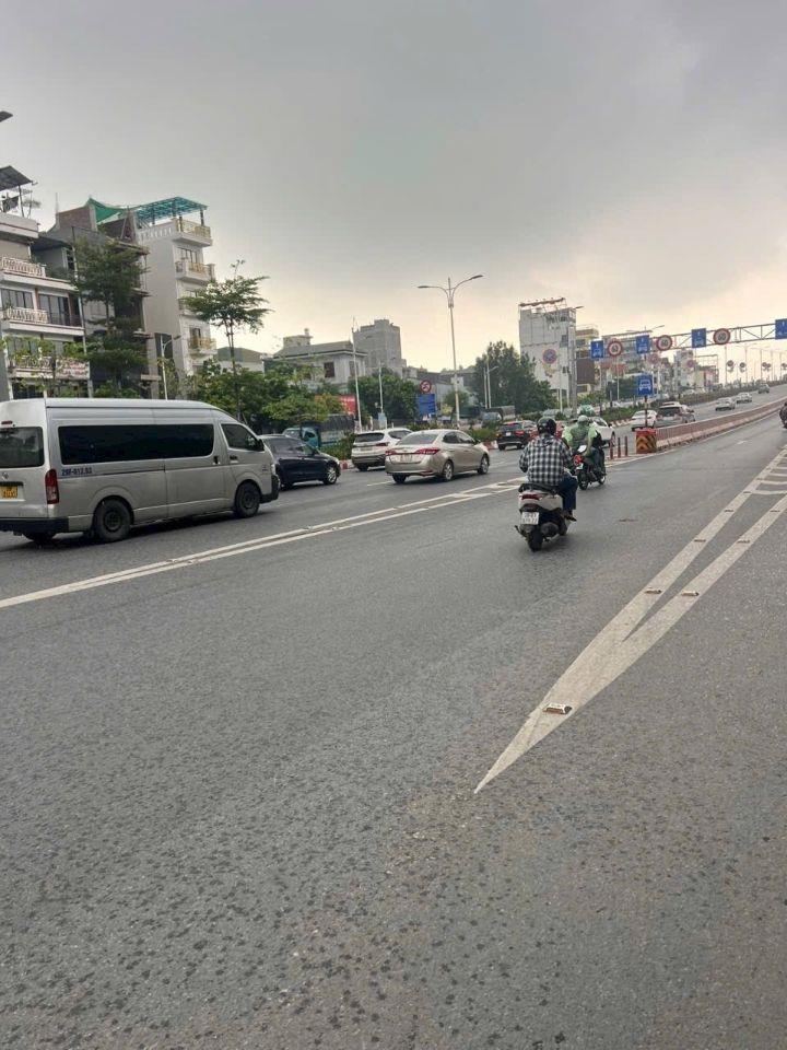 Giảm 3 tỷ!!! Bán nhanh nhà xây mới Nguyễn Sơn 76m2, 6t, mt 4.5m, giá 20.5 tỷ, kinh doanh.