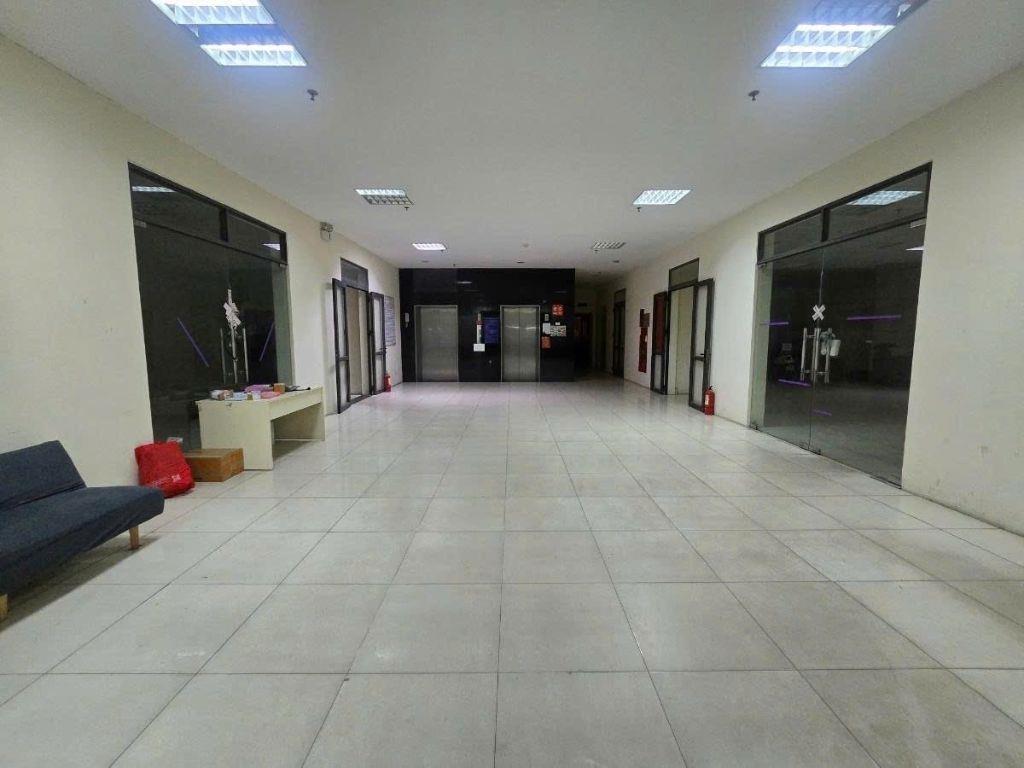 Bán chung cư Hoàng Đạo Thành 66m2, 2 ngủ, 5.8 tỷ, căn góc thoáng sáng.