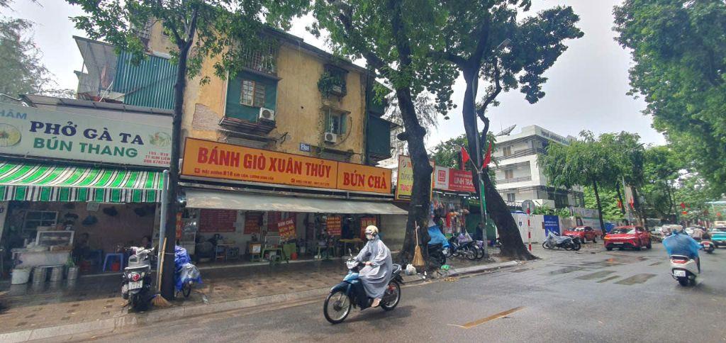 Nhà tập thể tầng 2 Kim Liên trung tâm Đống Đa, Dtsd 130m2.