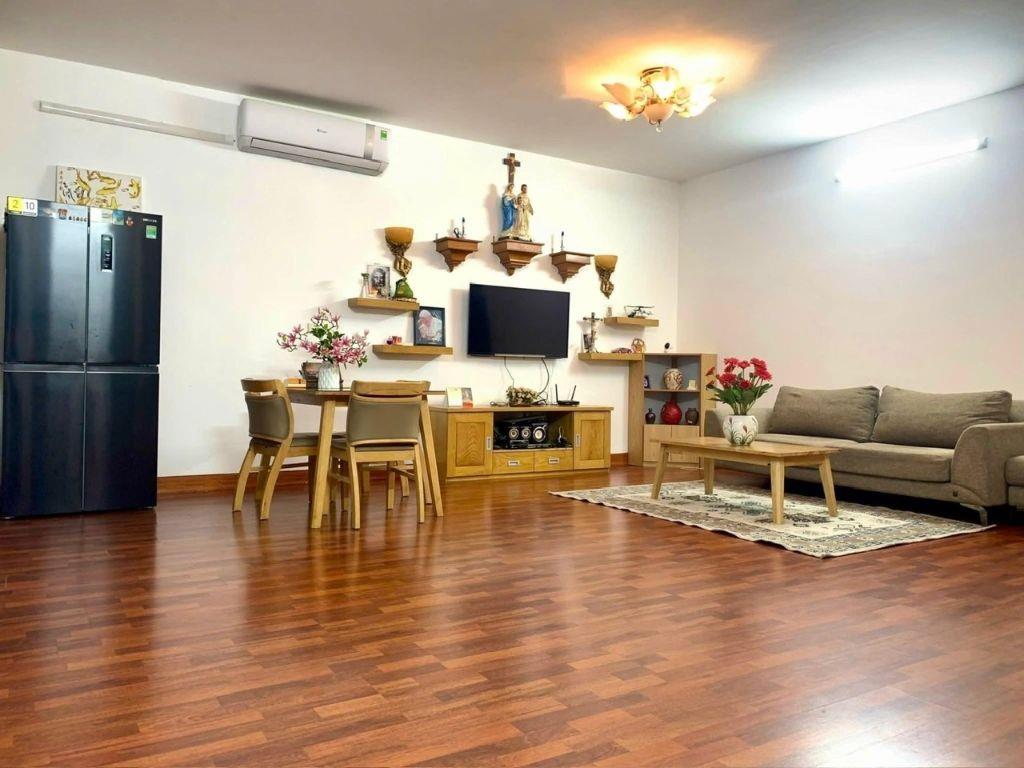 Chung Cư Skylight ngõ Hòa Bình 6 Minh Khai 97m2, 8.4 tỷ.
