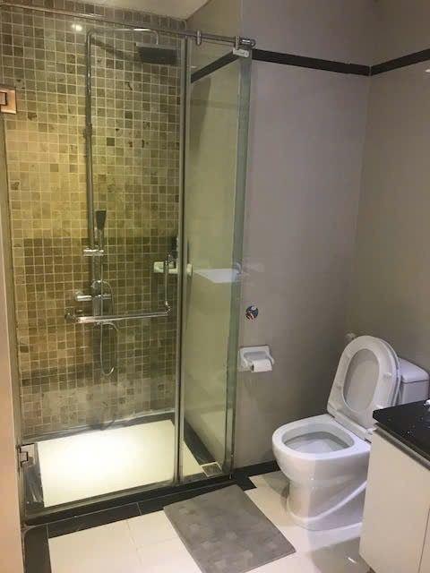 Bán chung cư mặt phố Võ Chí Công, Tây Hồ, Dt 75m2, 2ngủ, giá 6.7 tỷ.