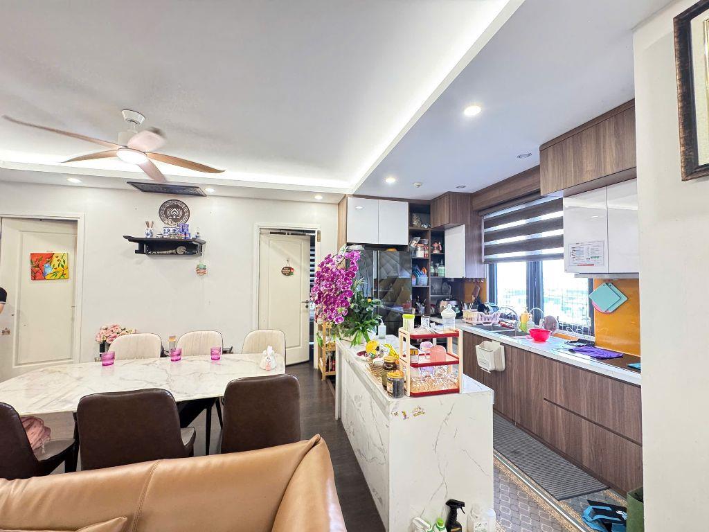Bán gấp chung cư Imperia Sky Garden Minh Khai, 3 ngủ, 2 wc, giá chào 10.25 tỷ.