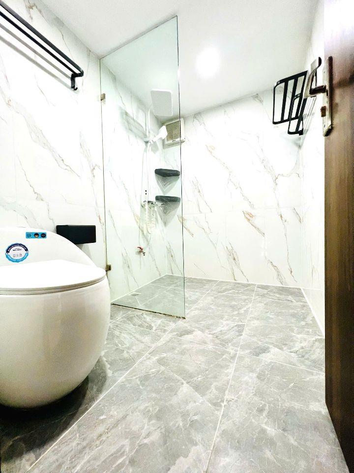 Chỉ hơn 3 tỷ, căn hộ phố Chùa Láng, Đống Đa, thủ phủ các trường Đại Học.