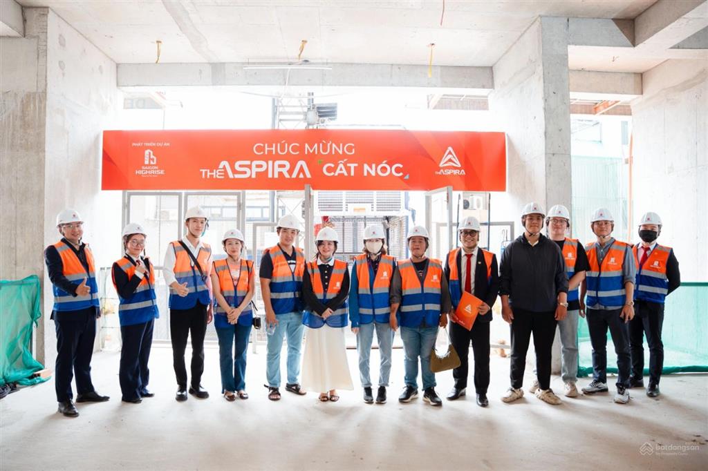 Giá chỉ 38,6tr/m2  bàn giao full nội thất  căn hộ ngay ga metro số 1, cam kết thuê 8tr/tháng