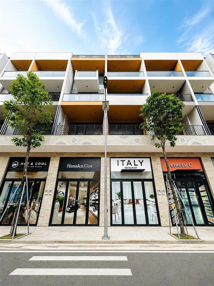 Cần bán nhà phố 6 tầng bình tân  diện tích 80m2. liền kề aeon mall  sổ hồng công chứng sang tên