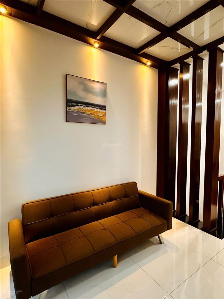 Căn nhà phố có sẵn dòng tiền cần bán gấp. 115m2 giá 6.4 tỷ thương lượng thiện chí, đang sẵn hđ thuê