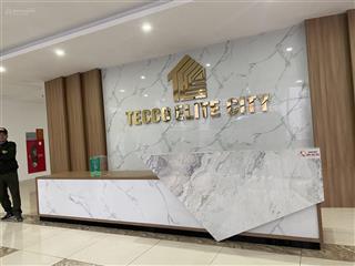Cần bán 2pn góc tòa a1  cam kết thuê lại 9.5 triệu/ tháng trong 24 tháng  htls 0% 12th