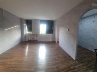 Xem là mê. lầu 1 ngay cổng la vida mt đường 3/2 vtau. dt40m2. thiết kế ở 4tr/th đt  0932 777 ***