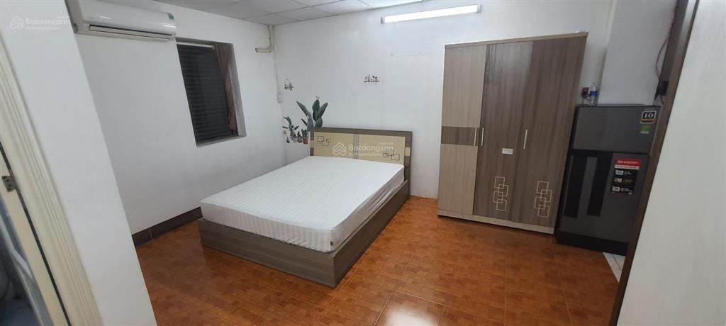 Xem là thích ngay. giá 5,5tr, 50m2 gồm 1 phòng ngủ + p.khách. full nội thất, xách vali vào ở thôi