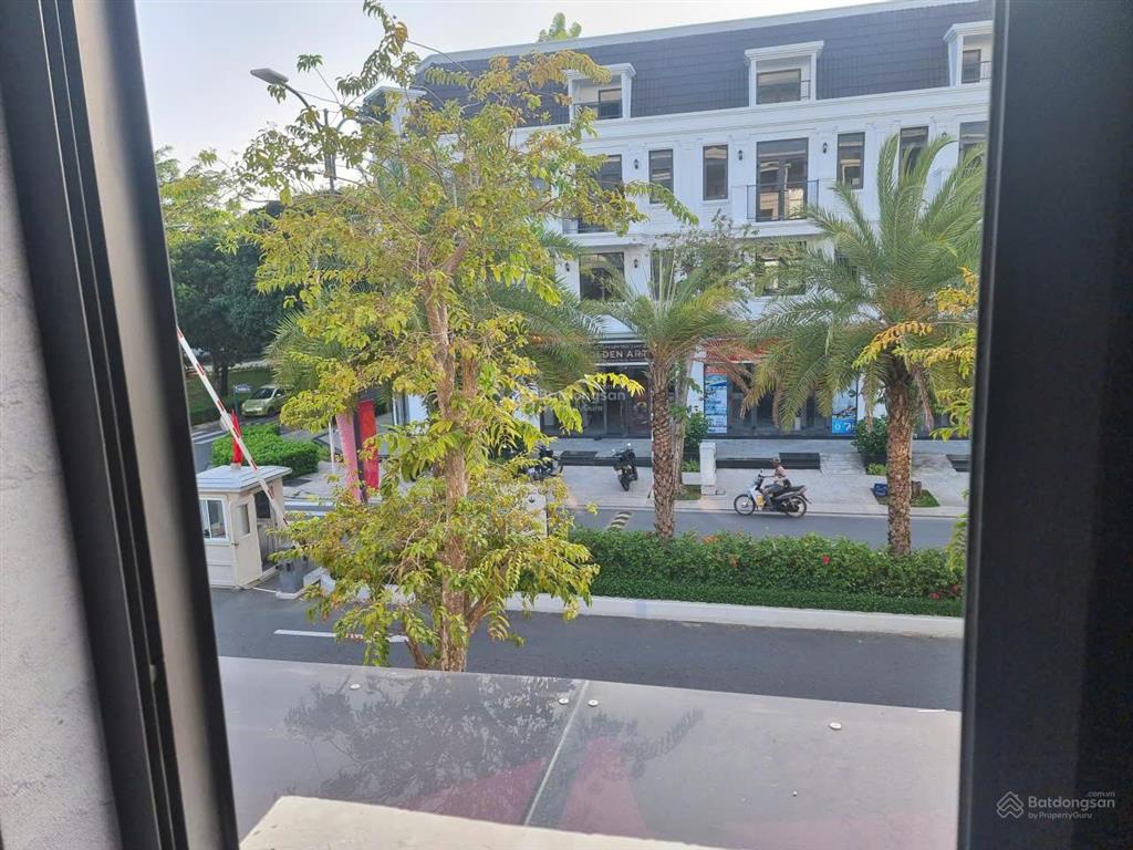 Cho thuê lakeview city, 1 phòng vip ngay góc hồ bơi, full nội thất,có bếp riêng giá 5tr, 0976 699 ***