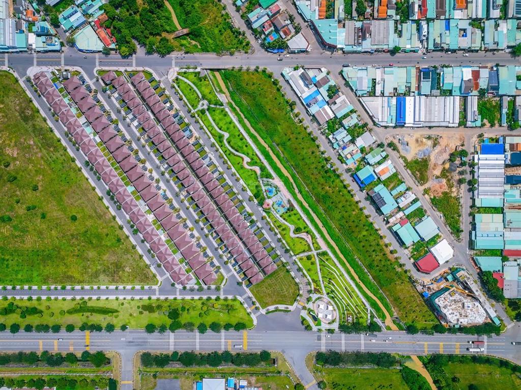 Bán gấp shophouse 7mx24 kdt suncasa vị trí đẹp kinh doanh tốt giá 5tỷ650 full nhà sẵn