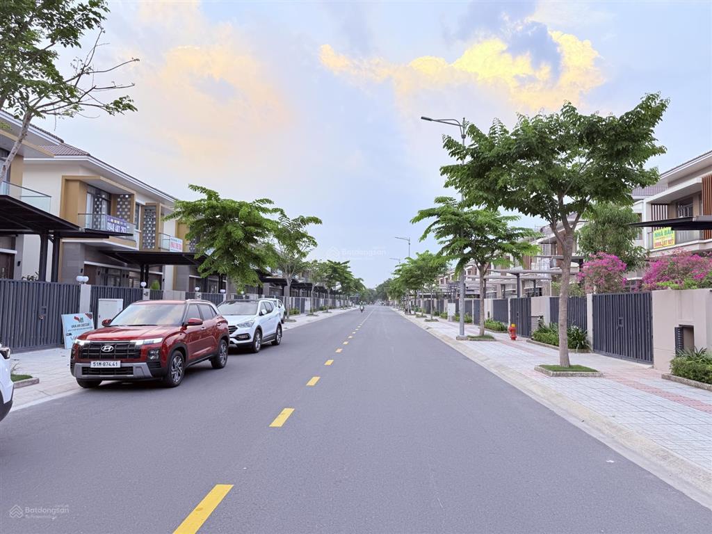 Biệt thự 168m2 suncasa đường dân chủ kcn vsip iia, giá 5tỷ050 full vị trí đẹp tiến độ tt giãn 2027