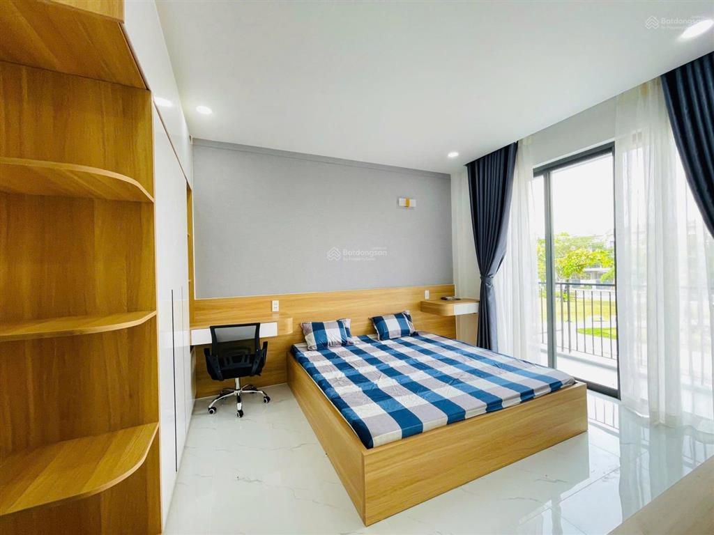 Bán nhà full nội thất 3pn suncasa central có sẵn hđ thuê 15 triệu/tháng giá bán 4,4 tỷ/100m2