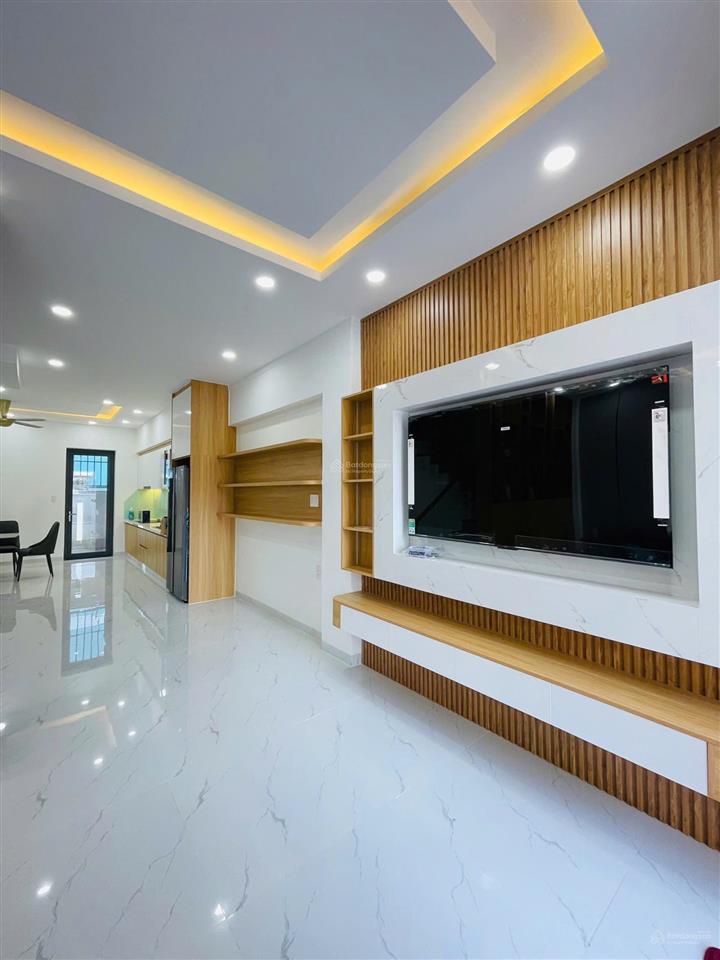Bán nhà full nội thất 3pn suncasa central có sẵn hđ thuê 15 triệu/tháng giá bán 4,4 tỷ/100m2